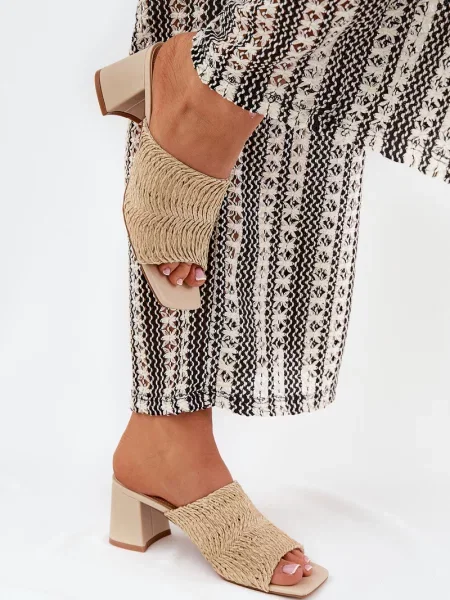 Pantofle Boto béžové