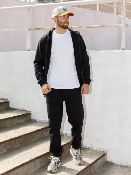 ISSA Plus ­ Спортивный костюм чорний