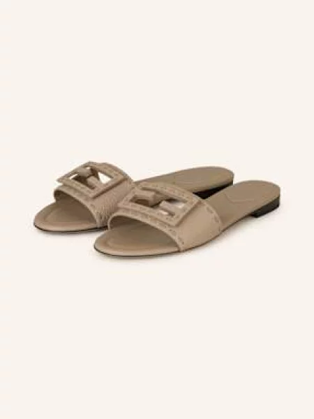 Fendi Klapki beige beżowe