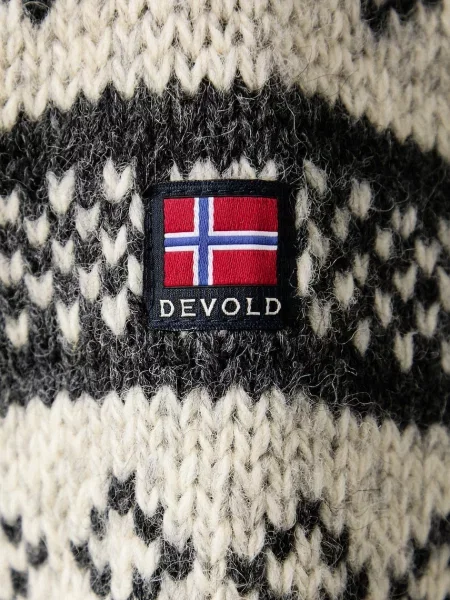 Шерстяной свитер Devold