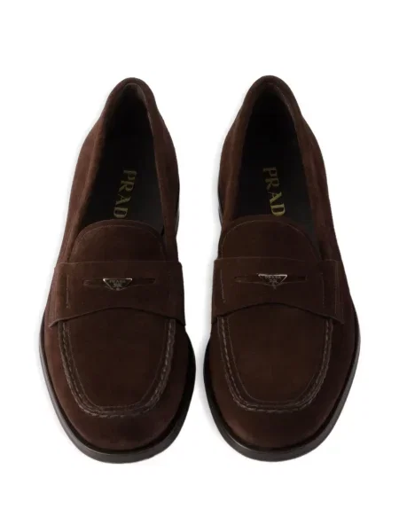 Pantofi loafer Prada din piele de căprioară maro