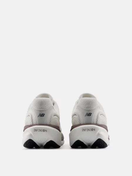 Кроссовки New Balance Fresh Foam бежевые