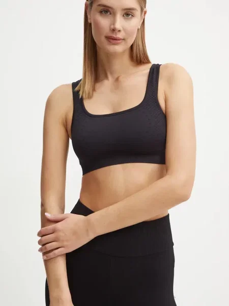 Сутиен за йога Casall Scallop с изчистен дизайн черно