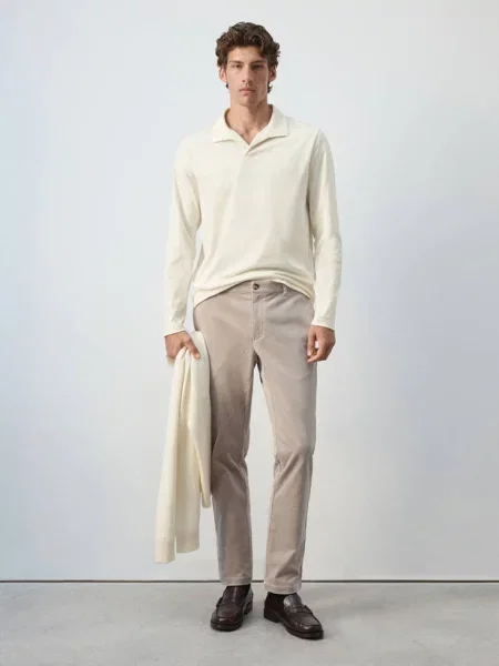Spodnie sztruksowe slim fit jasny / pastelowy Mężczyzna 42 MANGO MAN szary