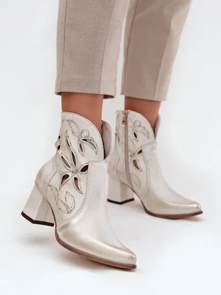 Kožené prolamované kotníkové boty Zazoo