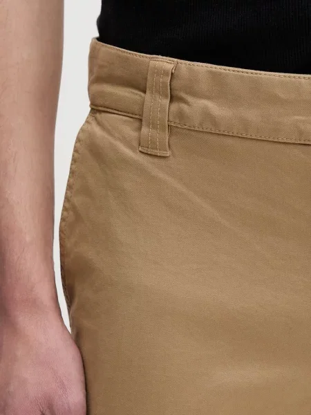 Chino nadrág Diesel bézs