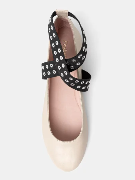 Кожаные балетки Pretty Ballerinas бежевые