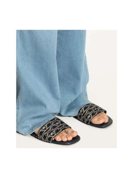 Emporio Armani Buty Kobieta Niebieski 37 EU Klapki z logo granatowe
