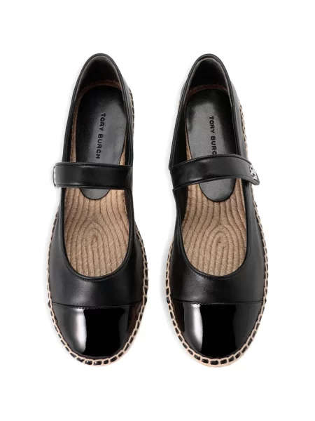 Șapcă Tory Burch din piele cu vârf închis negru