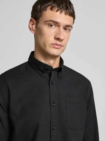 Koszula casualowa o kroju regular fit z mieszanki bawełny model ‘REGRICK’ Selected Homme czarna
