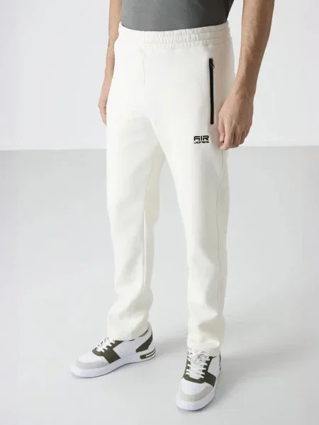 Tommy Life Sportnadrágok Jogginghose piszkosfehér