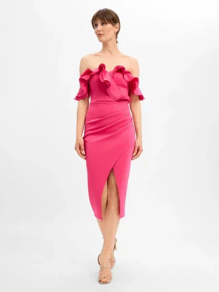 Sukienka midi o kroju slim fit z rozcięciem rozporkiem Lipsy