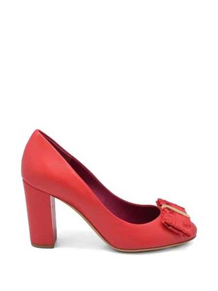 Pantofi cu toc Ferragamo cu funde roz