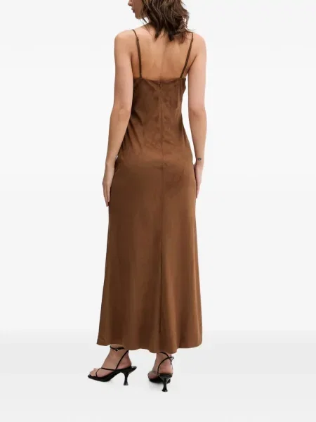 Rochie Bardot din piele de căprioară cu bretele maro