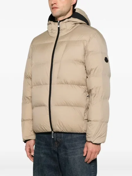 Geacă Moncler cu autograf