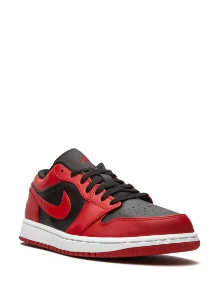 Sneakersy Jordan czerwone