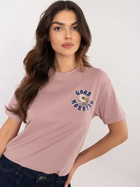 Bluză Fashionhunters cu inscripții roz