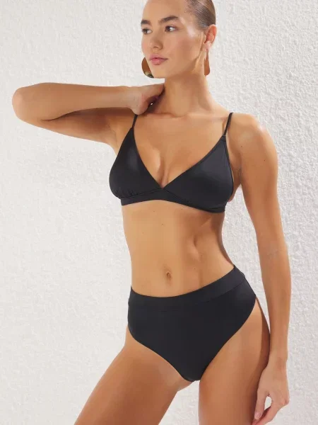 Trendyol Black Plain Triangle High Waist High Leg Hipster Bikini Set negru