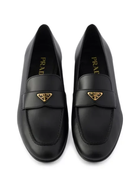 Pantofi loafer Prada din piele negru