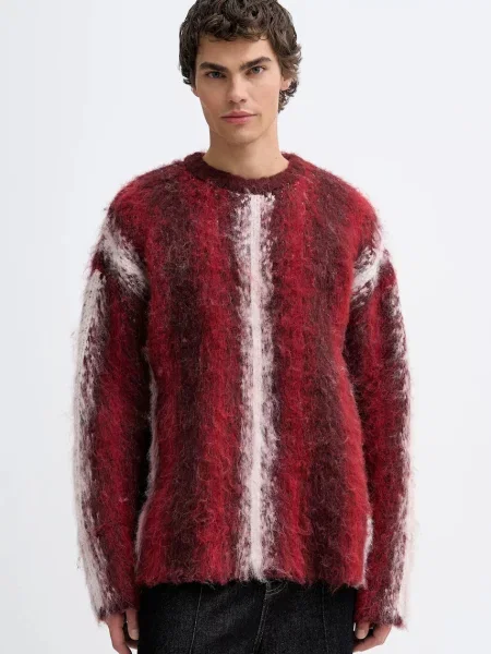 The Ragged Priest pulover călduros roșu