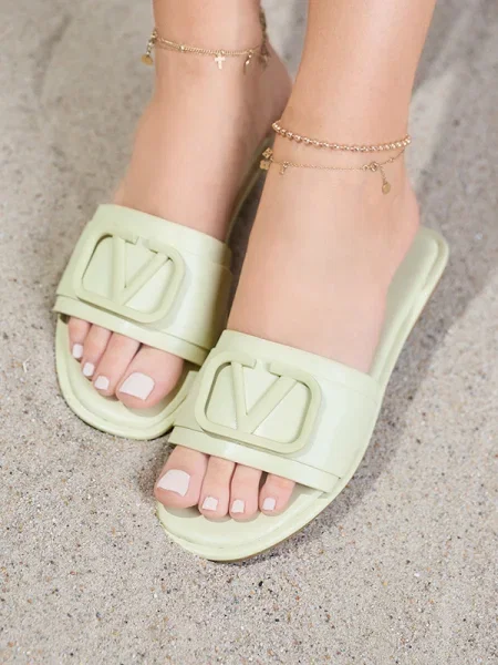 Papuci de casă Resti din piele verde