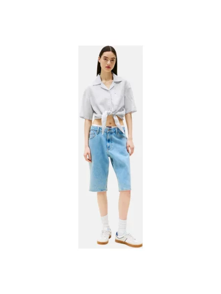 Koszula dżinsowa Tommy Hilfiger o skróconej długości z kołnierzem z logo niebieska