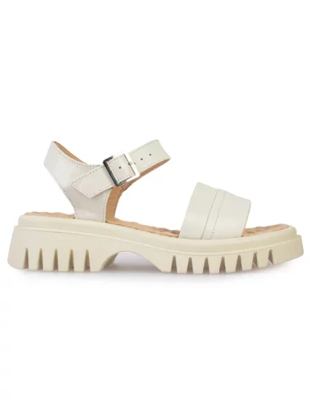 Кожаные босоножки Modamilano бежевые