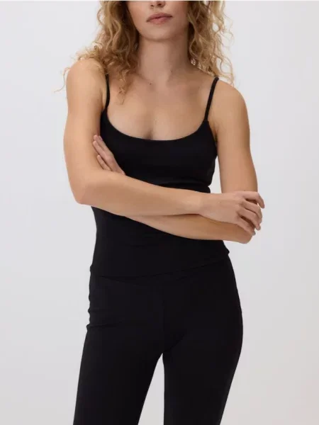 Reserved Кроп топ чорний