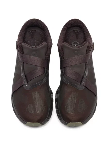 Sneakerși On maro