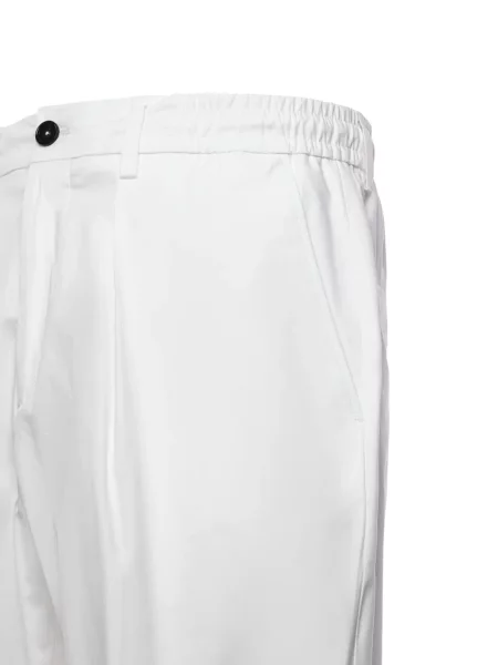 Pantaloni scurți Be Able plisate alb