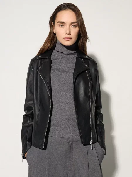 Демісезонна куртка DIVERSE поліуретан чорний