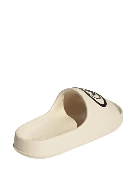 Papuci Adidas cu autograf
