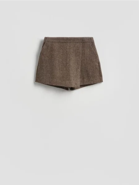 Pantaloni scurți Reserved