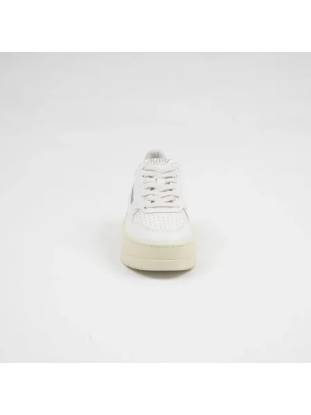 Sneakersy Autry skórzane na platformie białe