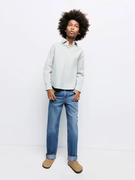 Jeansy regular fit z wywiniętymi nogawkami średni Dzieci 7 MANGO KIDS niebieski