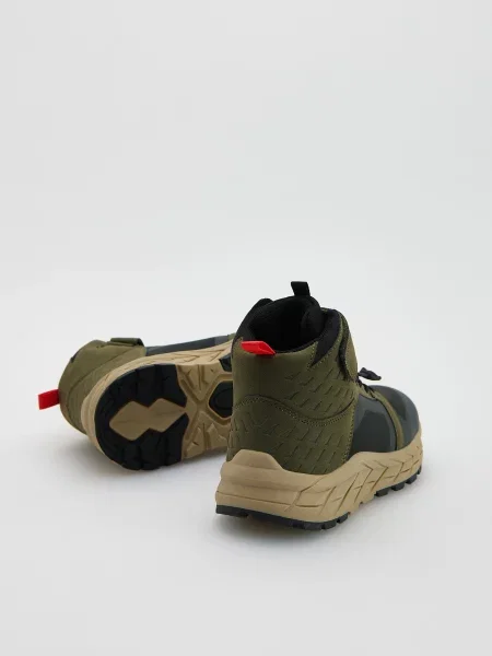 Ботинки Reserved на косточках зеленые