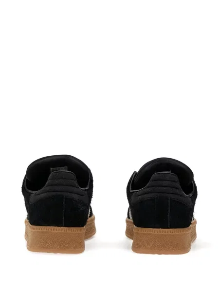 Sneakerși Adidas Adilette din piele de căprioară alb