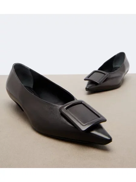 Balerini Roger Vivier din piele negru