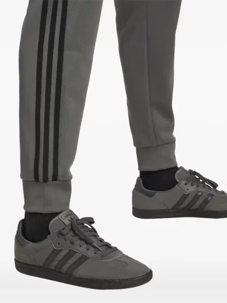 Semišové kalhoty Adidas s kapucí s kulatým výstřihem zelené