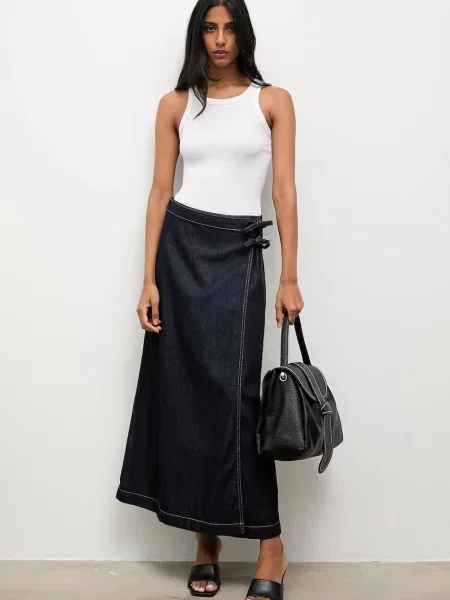 Answear.LAB fusta jeans marin maxi evazati albastru