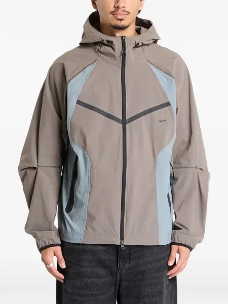 Căciulă Nike alb