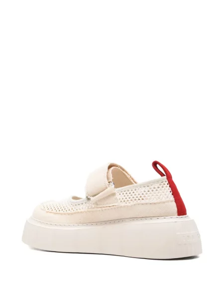 Sneakerși Inuikii