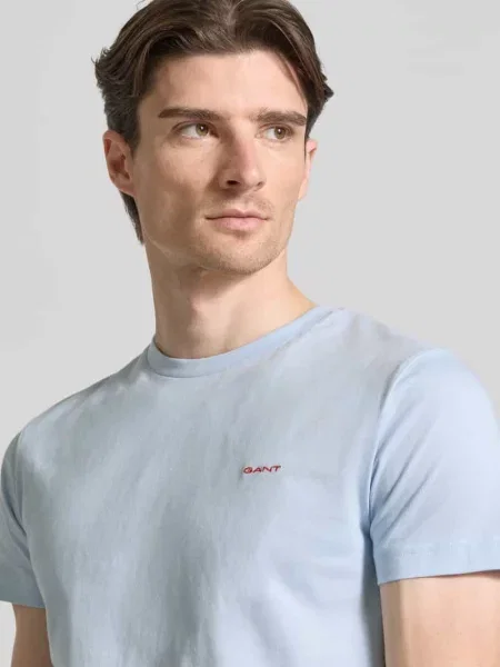 T-shirt z detalem z logo Gant