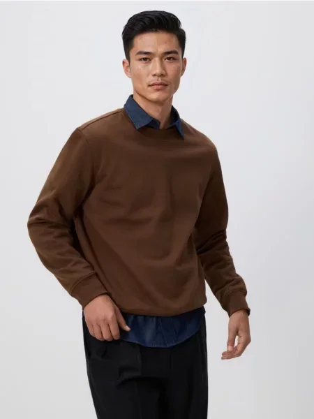 Однотонный свитшот Reserved коричневый