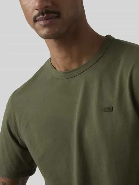 T-shirt o kroju regular fit z czystej bawełny Levi's oliwkowa
