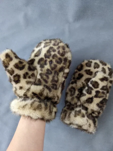 Искусственный мех перчатки Innoe бежевые