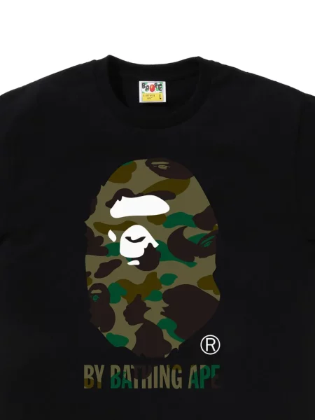 Tricou A Bathing Ape® cu imagine cu model camuflaj negru