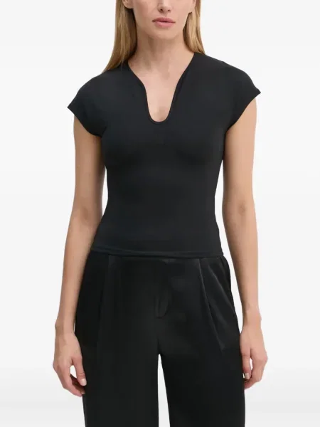 Top By Malene Birger cu decolteu în V negru