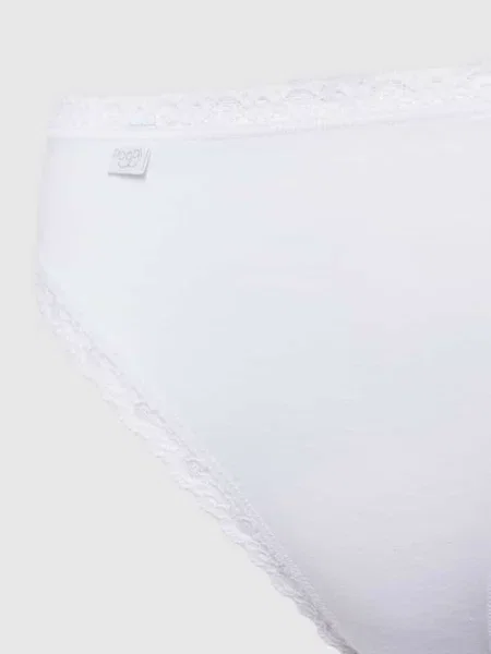 Majtki z falbankowym brzegiem w Sloggi białe