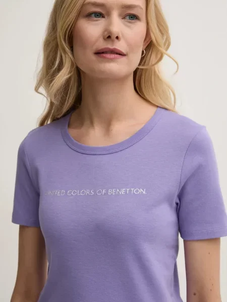 Тениска United Colors of Benetton червено виолетово